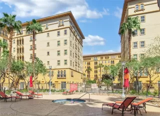 Photo #6: 2767125 Listing