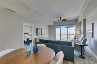 Photo #4: 2767170 Listing