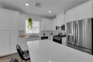 Photo #1: 2767233 Listing 