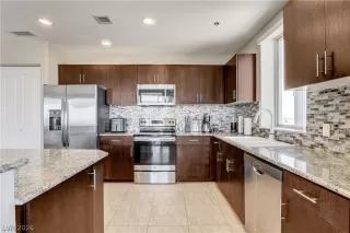 Photo #3: 2767244 Listing