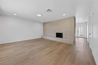 Photo #4: 2767253 Listing