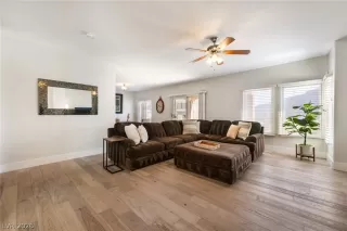 Photo #4: 2767263 Listing