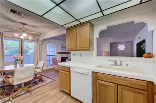 Photo #4: 2767270 Listing