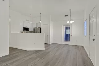 Photo #6: 2767288 Listing