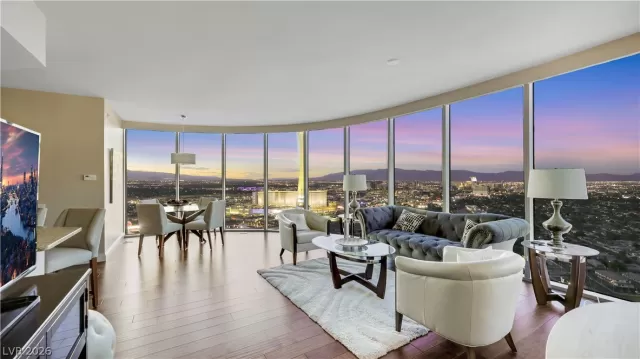 MLS: 2767335 Condo For Sale