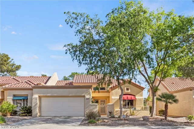 MLS: 2767340 Condo For Sale