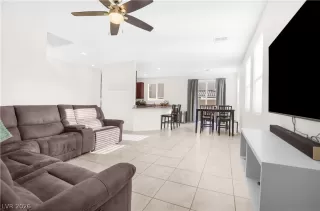 Photo #2: 2767389 Listing 