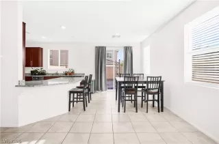 Photo #6: 2767389 Listing 