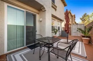 Photo #3: 2767435 Listing