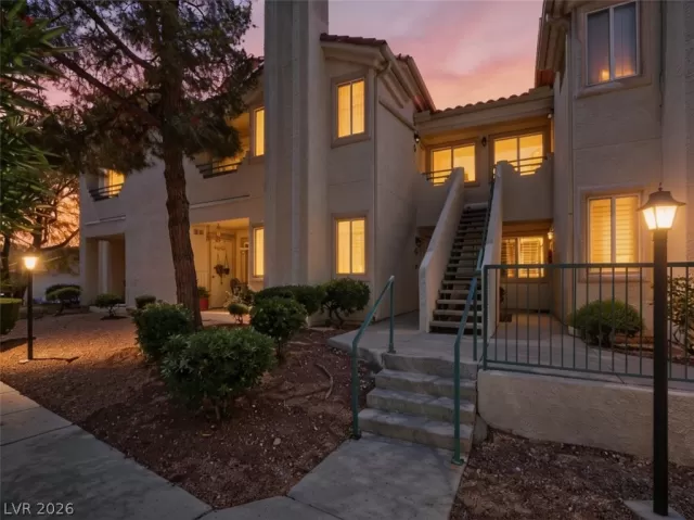 MLS: 2767452 Condo For Sale