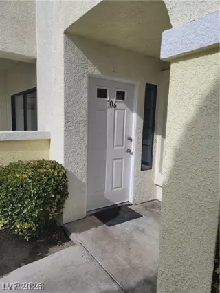 Photo #3: 2767466 Listing