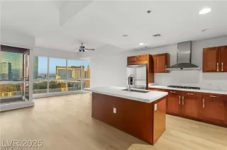 Photo #6: 2767468 Listing