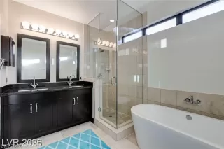 Photo #5: 2767536 Listing