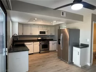 Photo #4: 2767562 Listing 