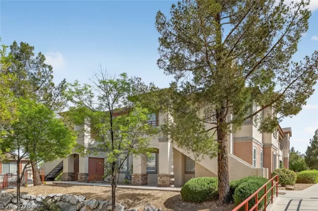 MLS: 2767569 Condo For Sale