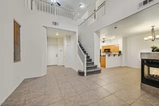 Photo #4: 2767589 Listing