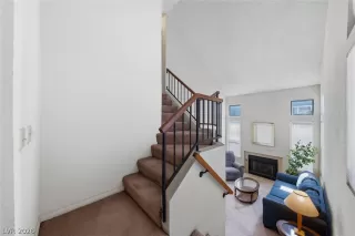 Photo #3: 2767601 Listing