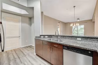 Photo #5: 2767721 Listing 