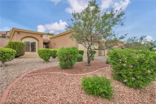 Photo #2: 2767744 Listing