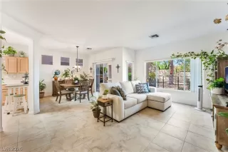 Photo #6: 2767752 Listing