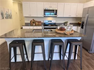 Photo #2: 2767773 Listing 