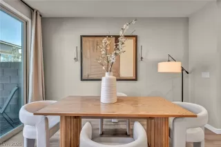 Photo #4: 2767782 Listing