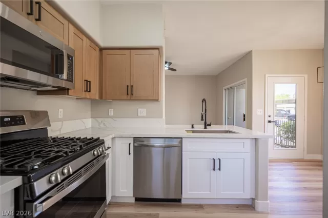 MLS: 2767825 Condo For Sale