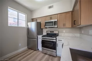 Photo #1: 2767825 Listing 