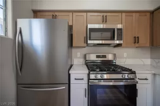 Photo #2: 2767825 Listing 