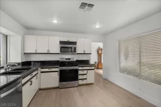 Photo #5: 2767826 Listing 