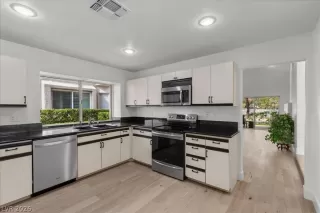 Photo #6: 2767826 Listing 