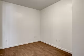 Photo #5: 2767830 Listing