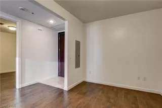 Photo #6: 2767830 Listing