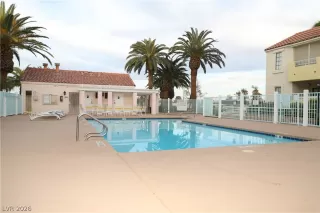 Photo #4: 2767833 Listing 