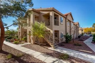 Photo #2: 2767837 Listing