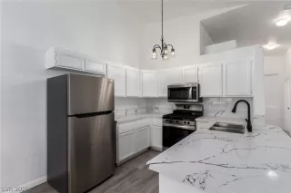 Photo #4: 2767837 Listing