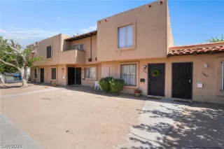Photo #2: 2767892 Listing