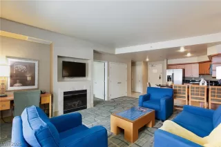 Photo #4: 2767894 Listing