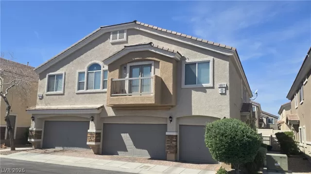 MLS: 2767932 Condo For Sale