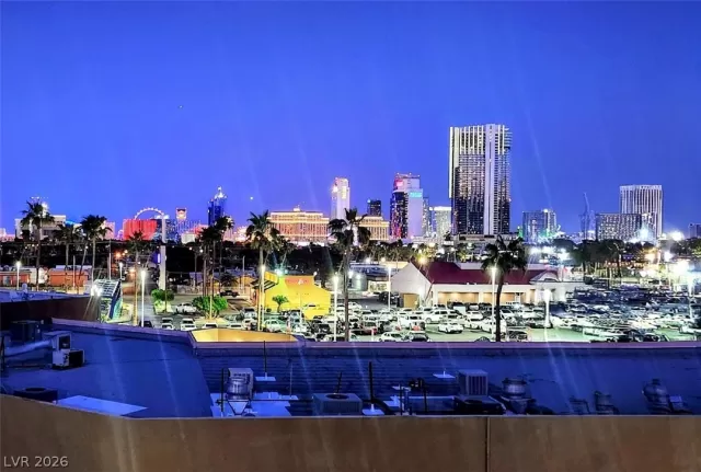 MLS: 2767942 Condo For Sale