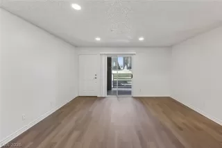 Photo #1: 2767944 Listing 