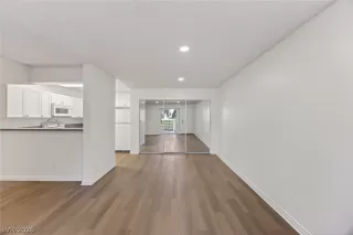 Photo #5: 2767944 Listing 