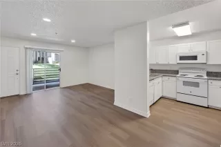 Photo #6: 2767944 Listing 