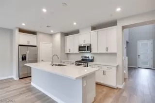 Photo #6: 2767961 Listing 