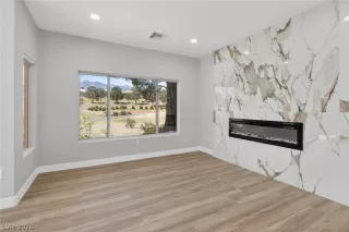 Photo #6: 2767977 Listing