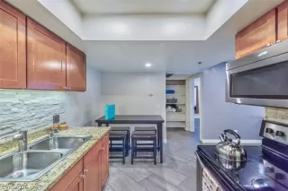 Photo #1: 2768052 Listing 