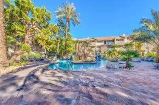 Photo #4: 2768052 Listing 