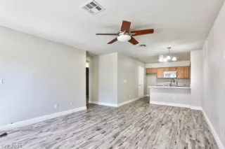 Photo #5: 2768088 Listing