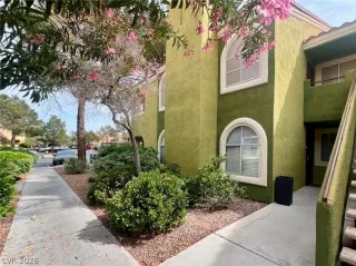 Photo #4: 2768090 Listing