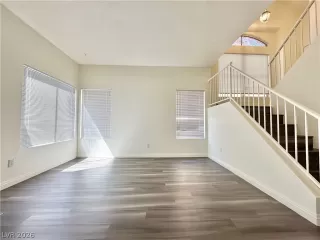 Photo #6: 2768102 Listing 